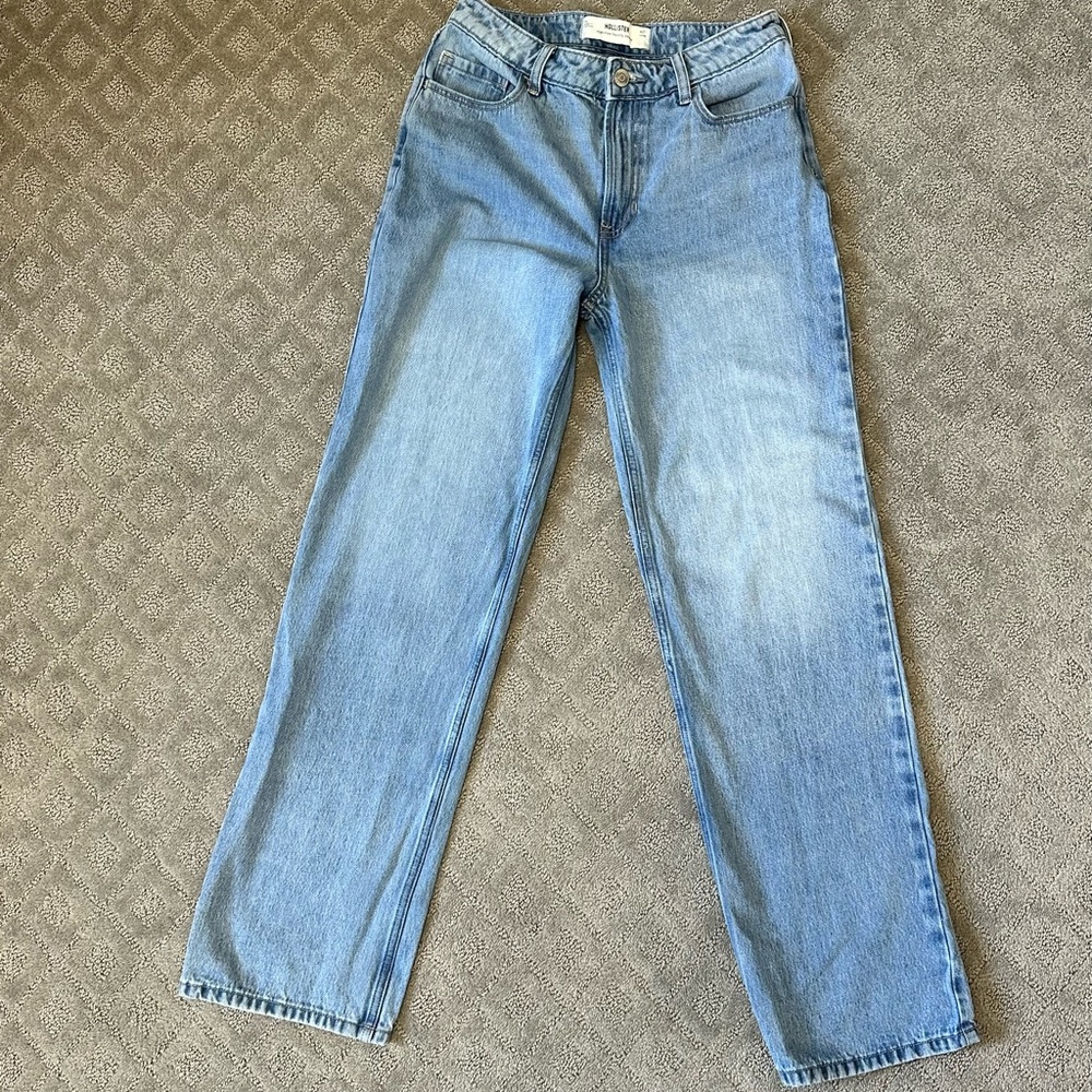 Hollister Light Wash Straight-Leg Women's Jeans (4 Long)